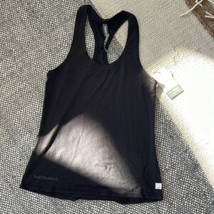 Black vuori tank small! Never worn, tag still on!